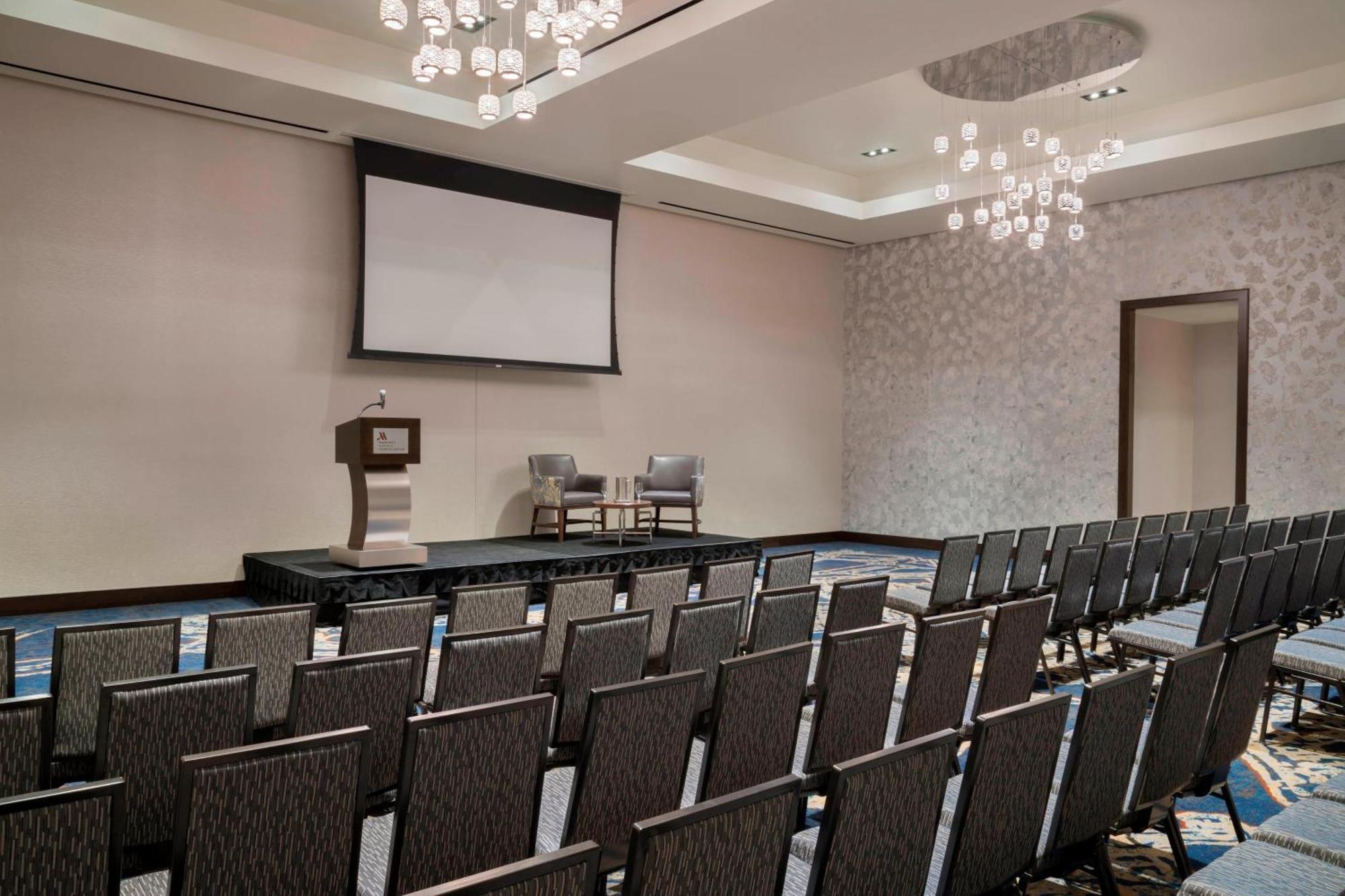 Buffalo Marriott At Lecom Harborcenter Exterior foto