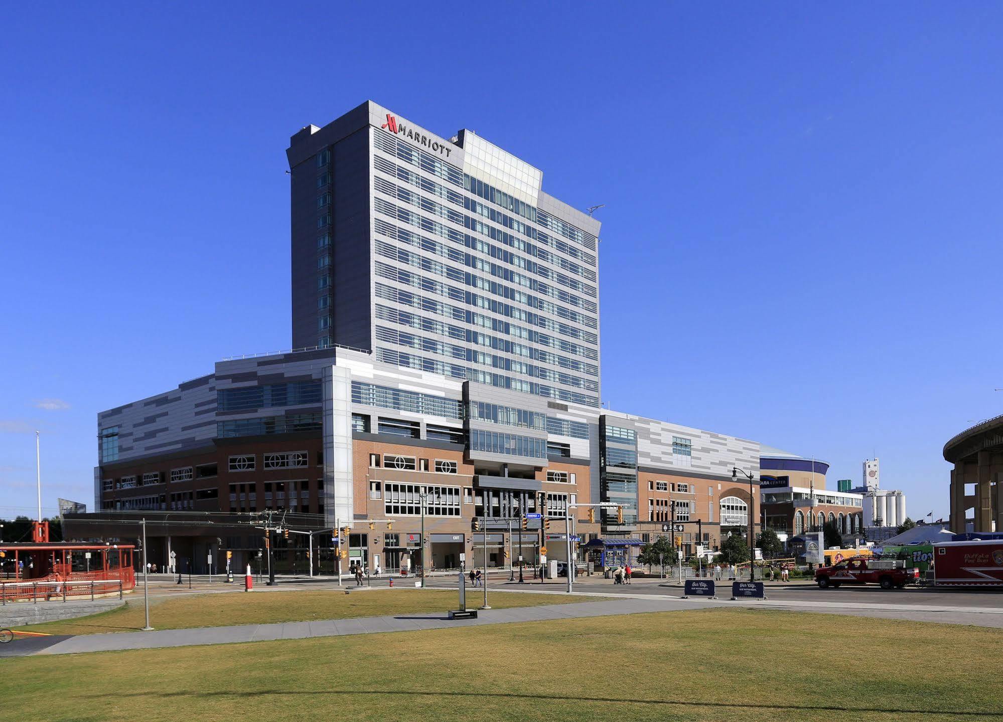 Buffalo Marriott At Lecom Harborcenter Exterior foto